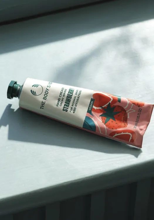 THE BODY SHOP Prodotti Corpo-Crema Mani Fragola