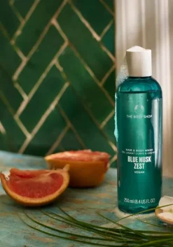 THE BODY SHOP Doccia Gel | Prodotti Corpo-Detergente Corpo & Capelli Blue Musk Zest